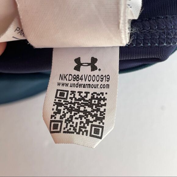 Under Armour Reversible Sports Bra Size Medium - Picture 10 of 12